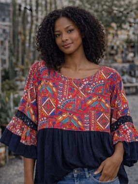 zira Women’s Beautiful Design Blouse Excellent Condition Boho Chic Casual Wear